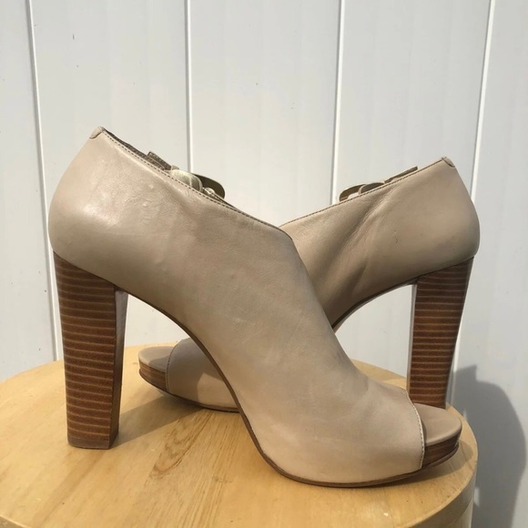 Size 11 Beige Nine West “Mega” Nude Wooden Block Heel Cut Out Ankle Boot… - Picture 8 of 12